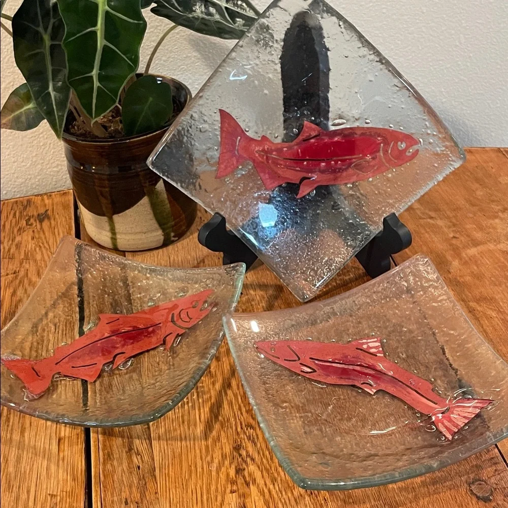 Set of 3 Jones Glassworks Fused Glass Sockeye Salmon Platters | Handcrafted Seat